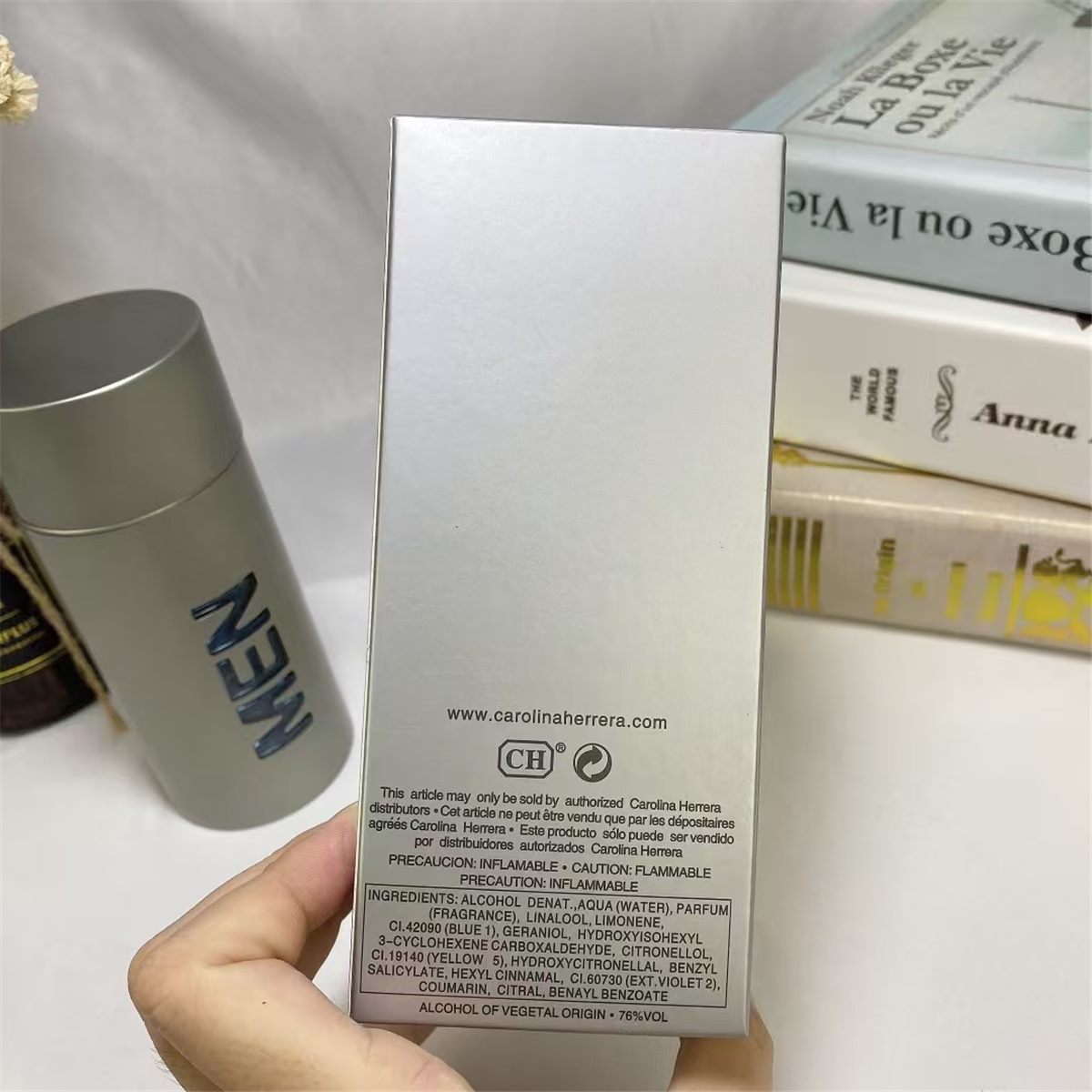 Carolina Herrera 212 Men NYC Eau de Toilette 100ml product image 5